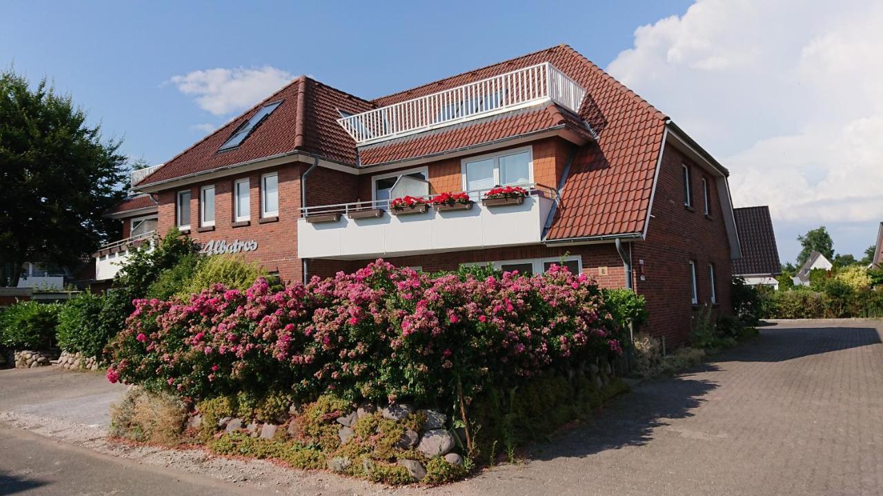 Moderne Wohnung Mit Privatpool Büsum Exterior foto